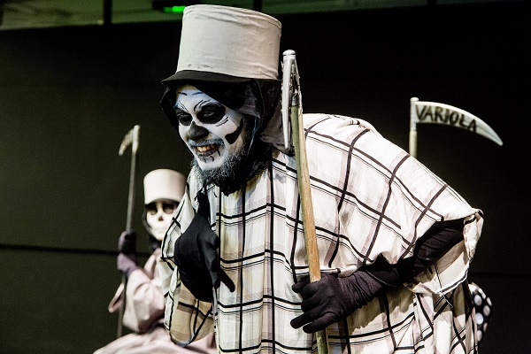 Cena da esquete teatral